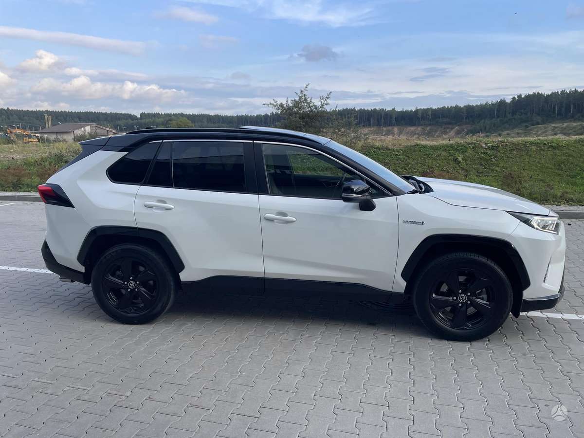 Toyota RAV4 - 4
