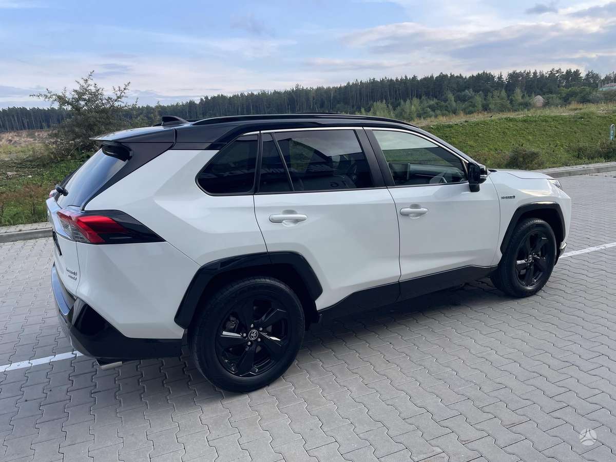 Toyota RAV4 - 5