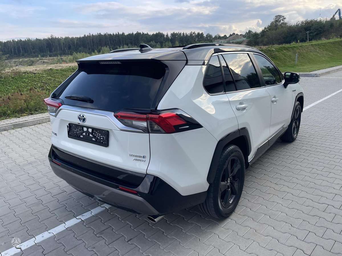 Toyota RAV4 - 7