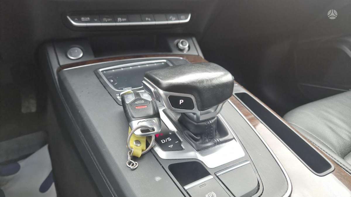 Audi Q5, Внедорожник / Кроссовер