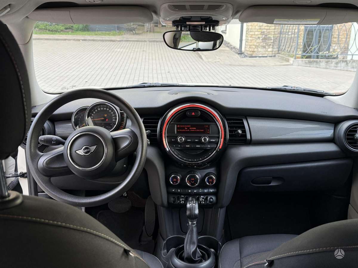 MINI One - 5