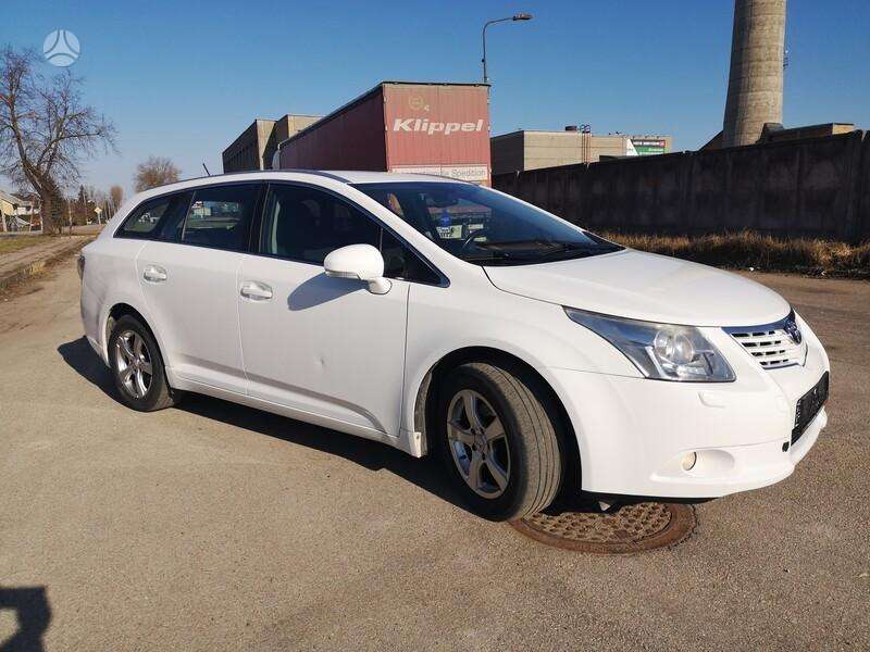 Toyota Avensis - 5
