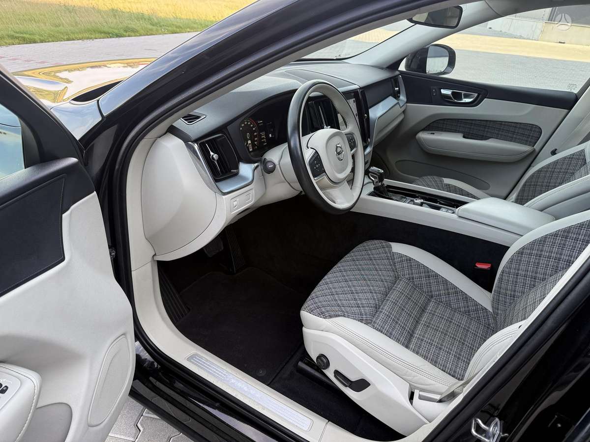Volvo XC60 - 12