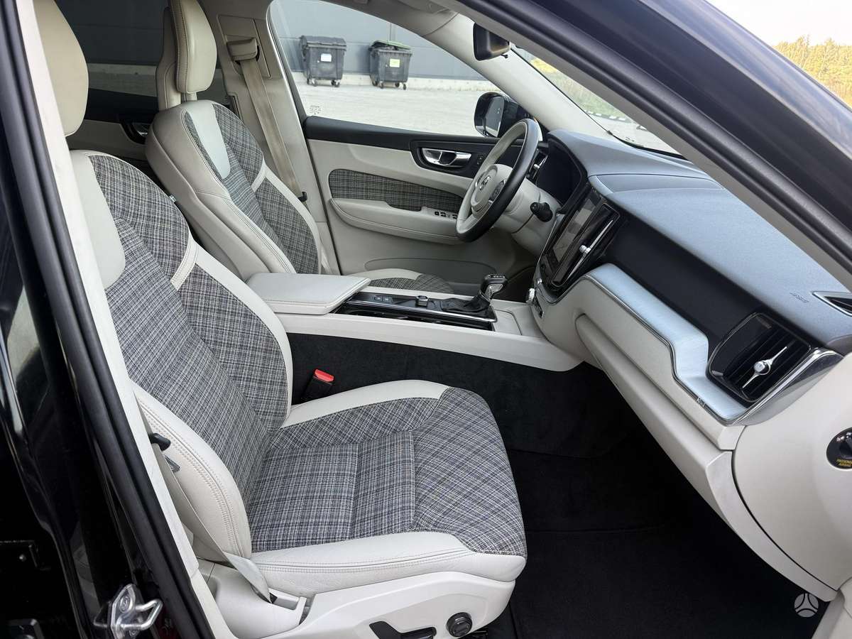 Volvo XC60 - 10