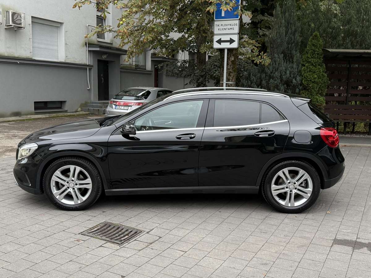 Mercedes-Benz GLA200 - 6