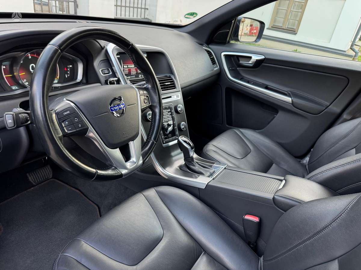 Volvo XC60 - 8