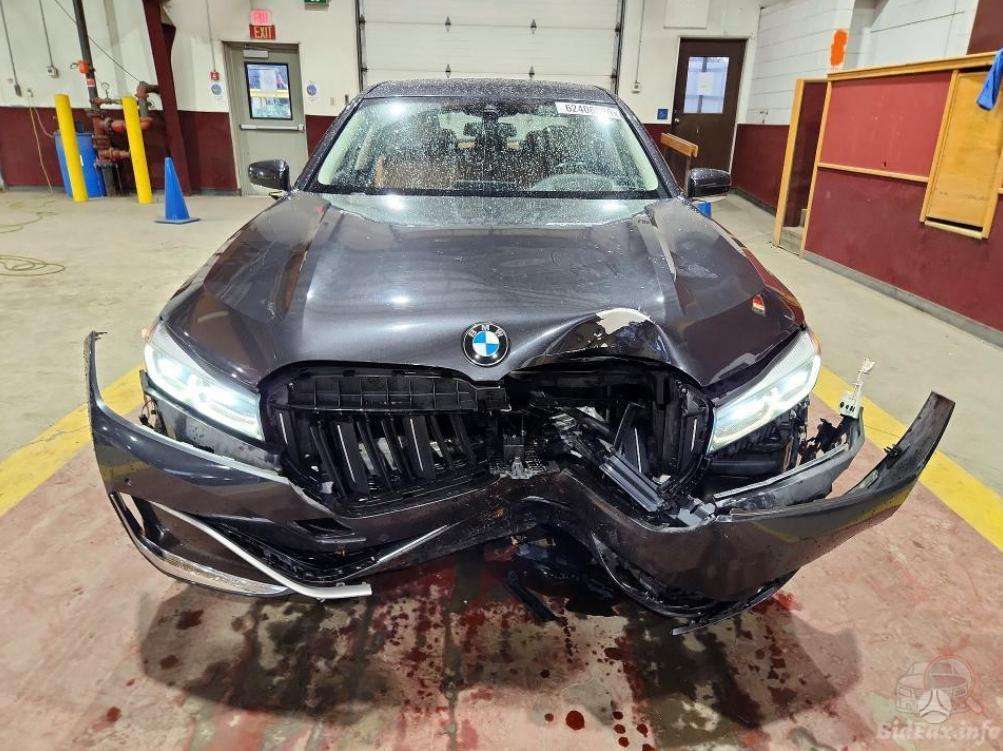 BMW 740 - 5