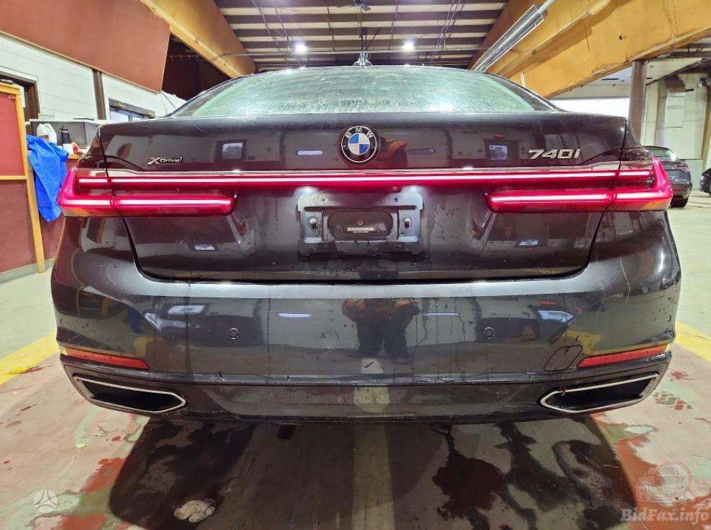 BMW 740 - 6