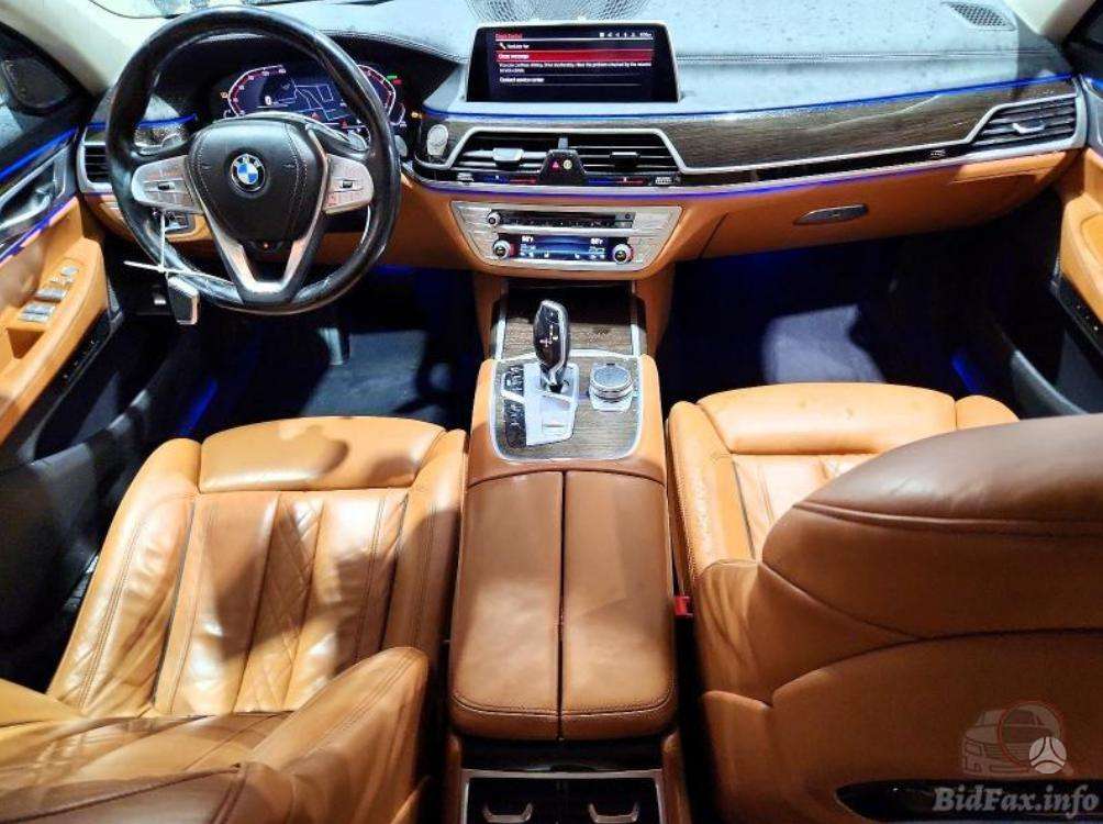 BMW 740 - 8