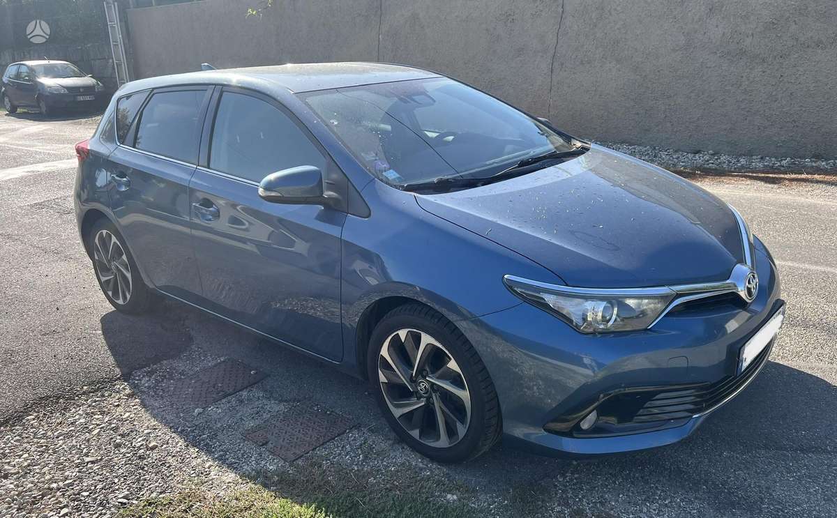 Toyota Auris, 1.2 l., Хэтчбек