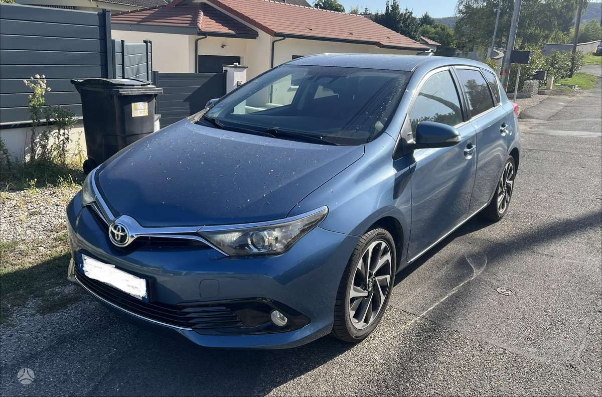 Toyota Auris - 2
