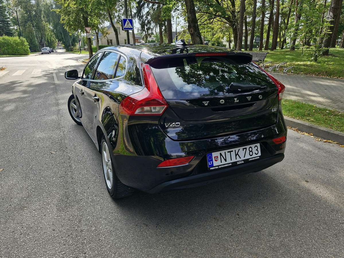 Volvo V40 - 2