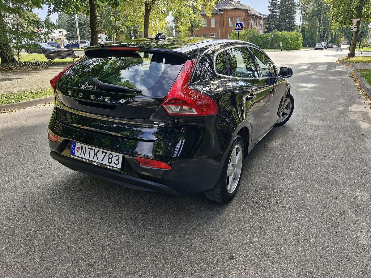 Volvo V40 - 4