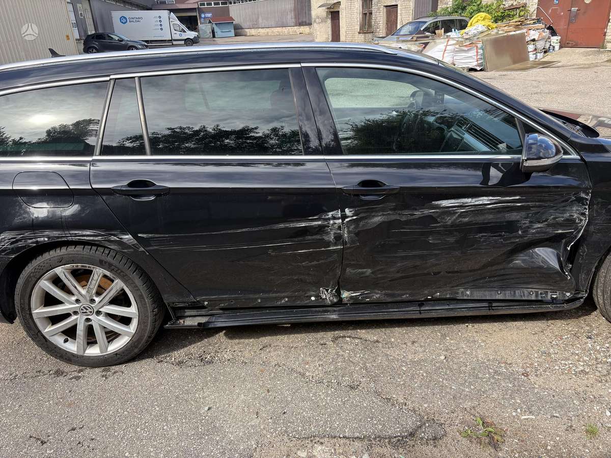 Volkswagen Passat - 3