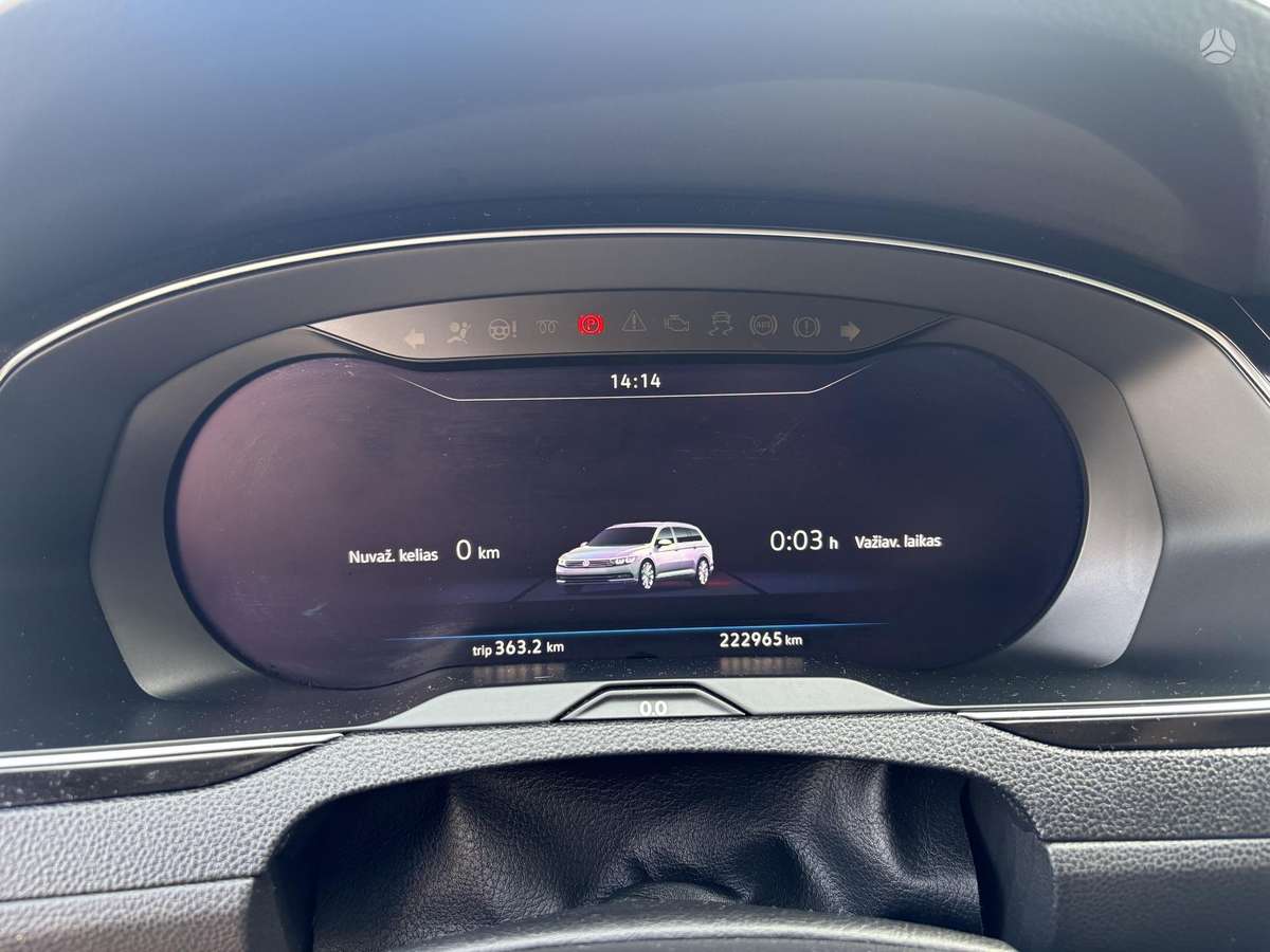Volkswagen Passat - 9