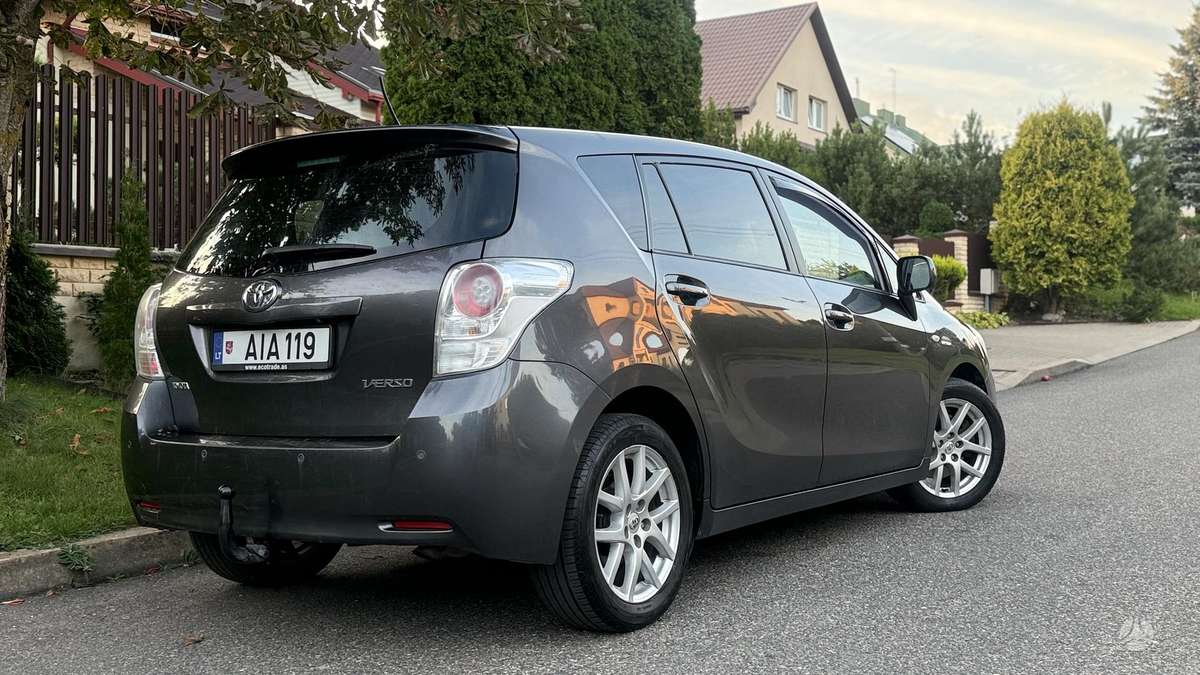 Toyota Verso - 4
