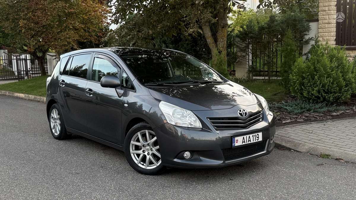 Toyota Verso - 8