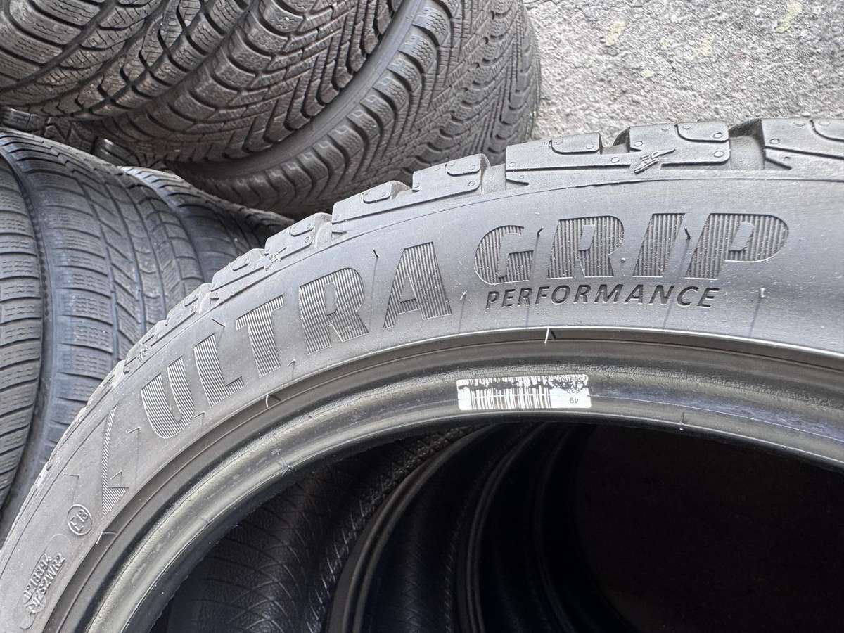 Goodyear Performance, žieminės 245/40 R18