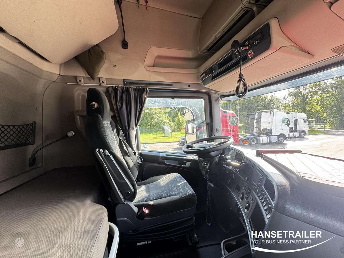 Scania R410 Mega Low Deck, 2 miegamosios vietos