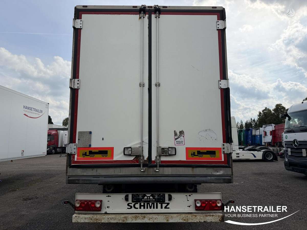 Schmitz SKO 24, refrigerated
