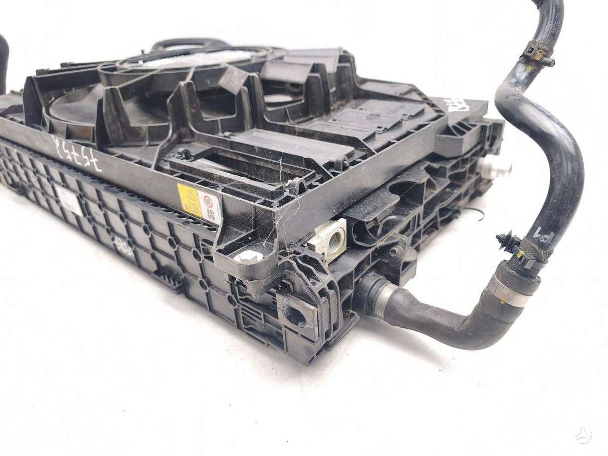 Jaguar I-Pace, J9D3-19E839-AB, radiatorius