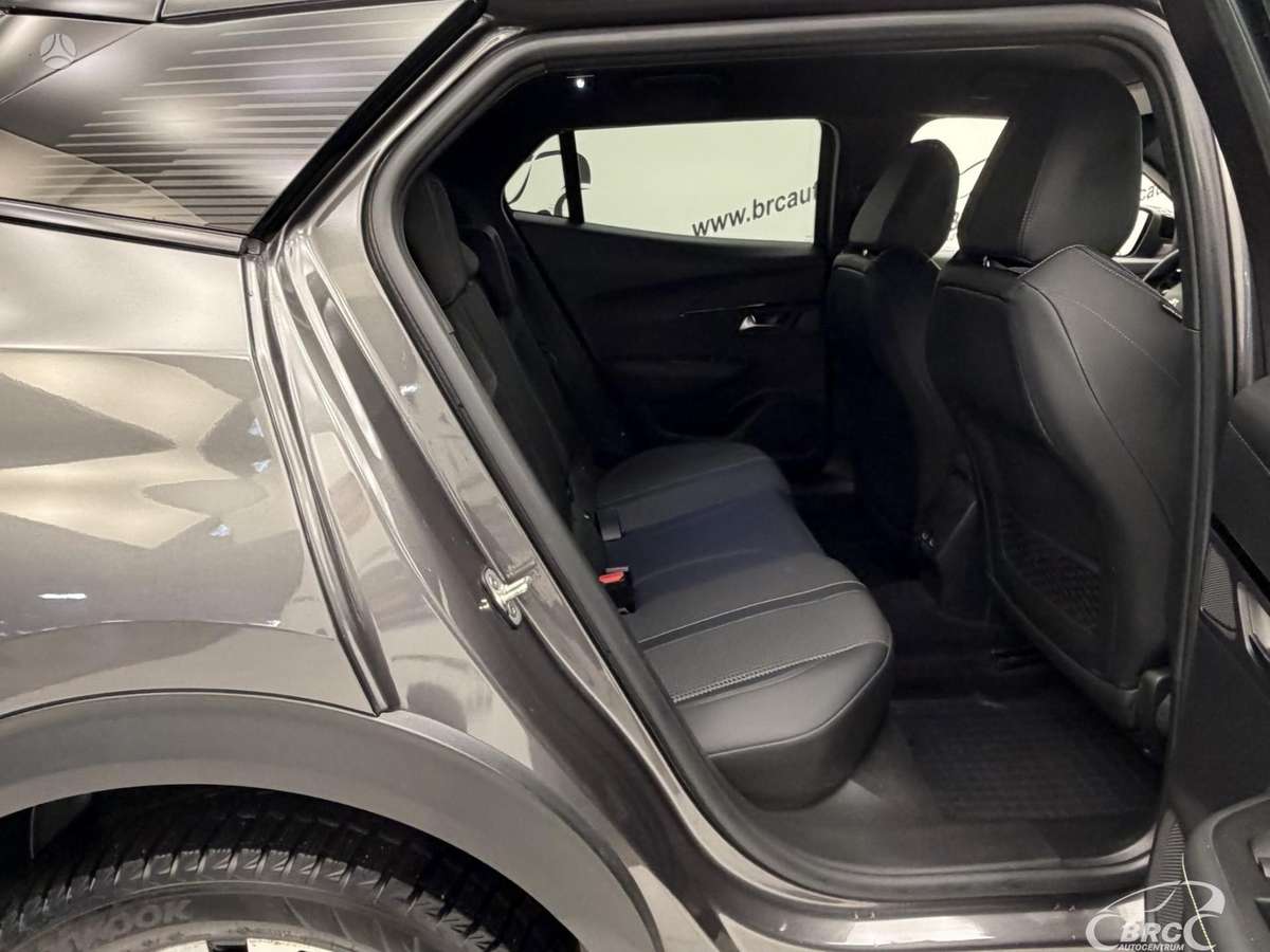 Peugeot 2008 - 11