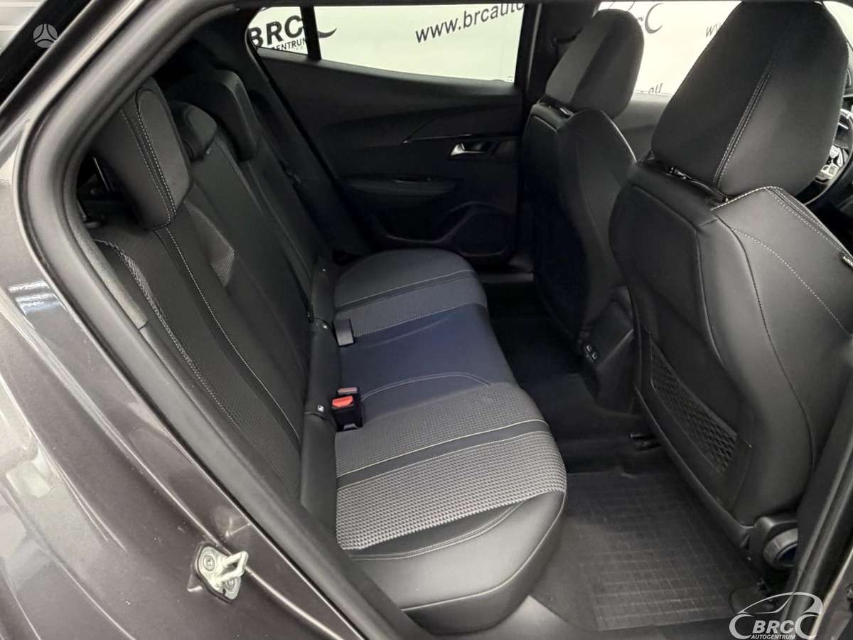 Peugeot 2008 - 12