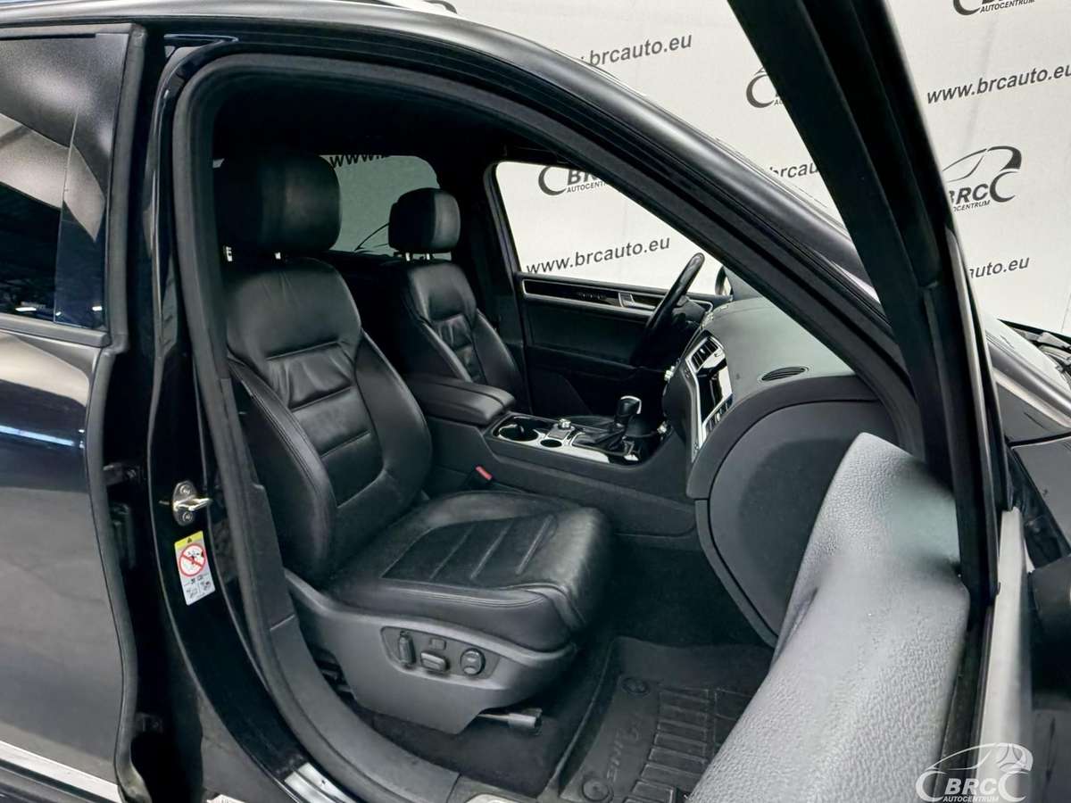 Volkswagen Touareg - 8