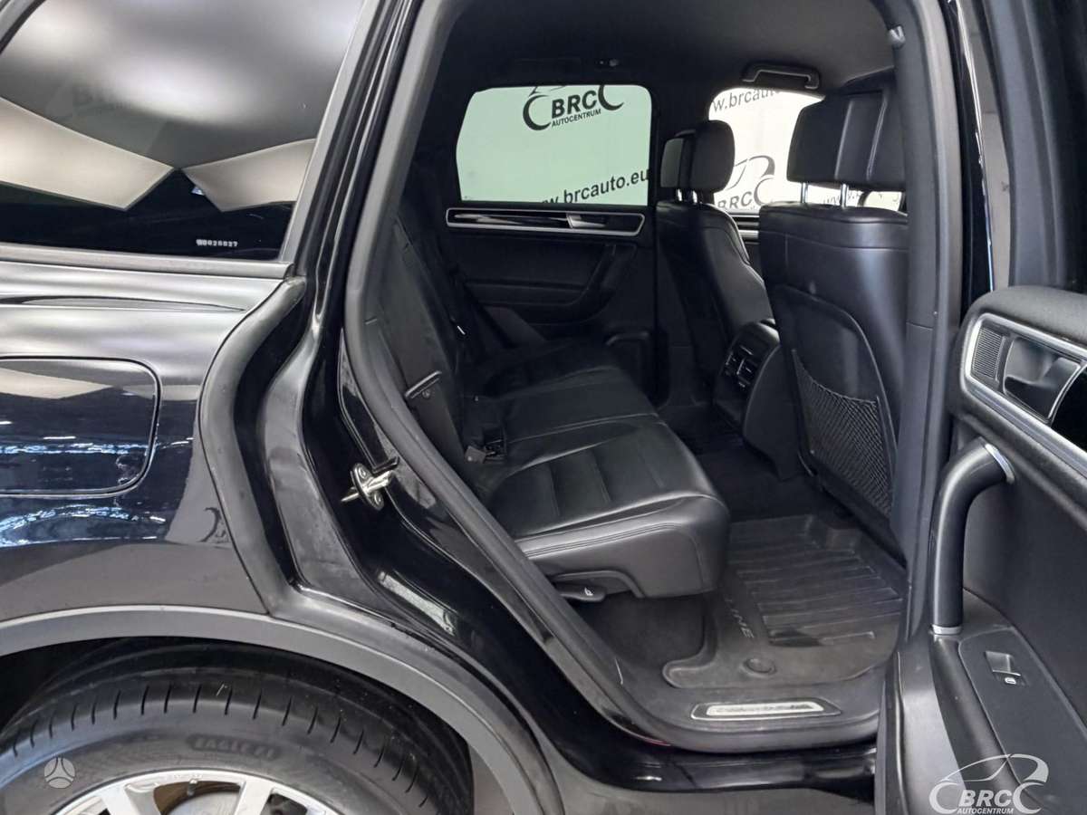 Volkswagen Touareg - 10