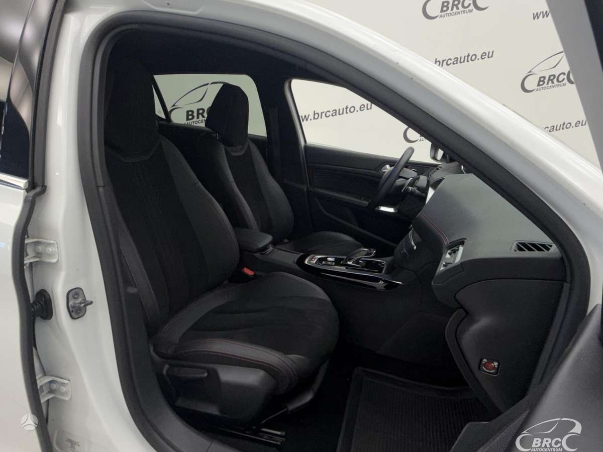 Peugeot 308, 1.2 l., hatchback