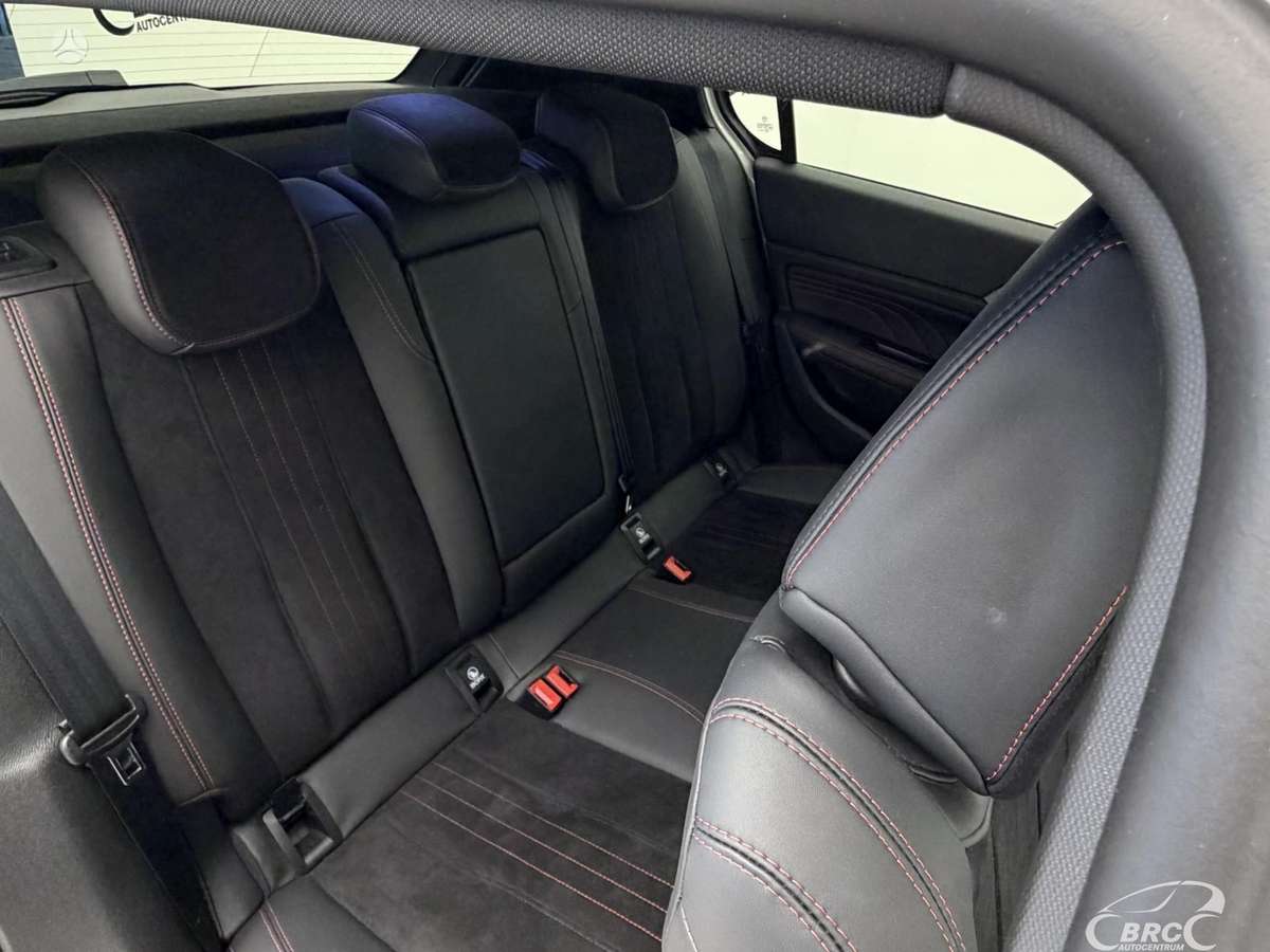 Peugeot 308, 1.2 l., hatchback
