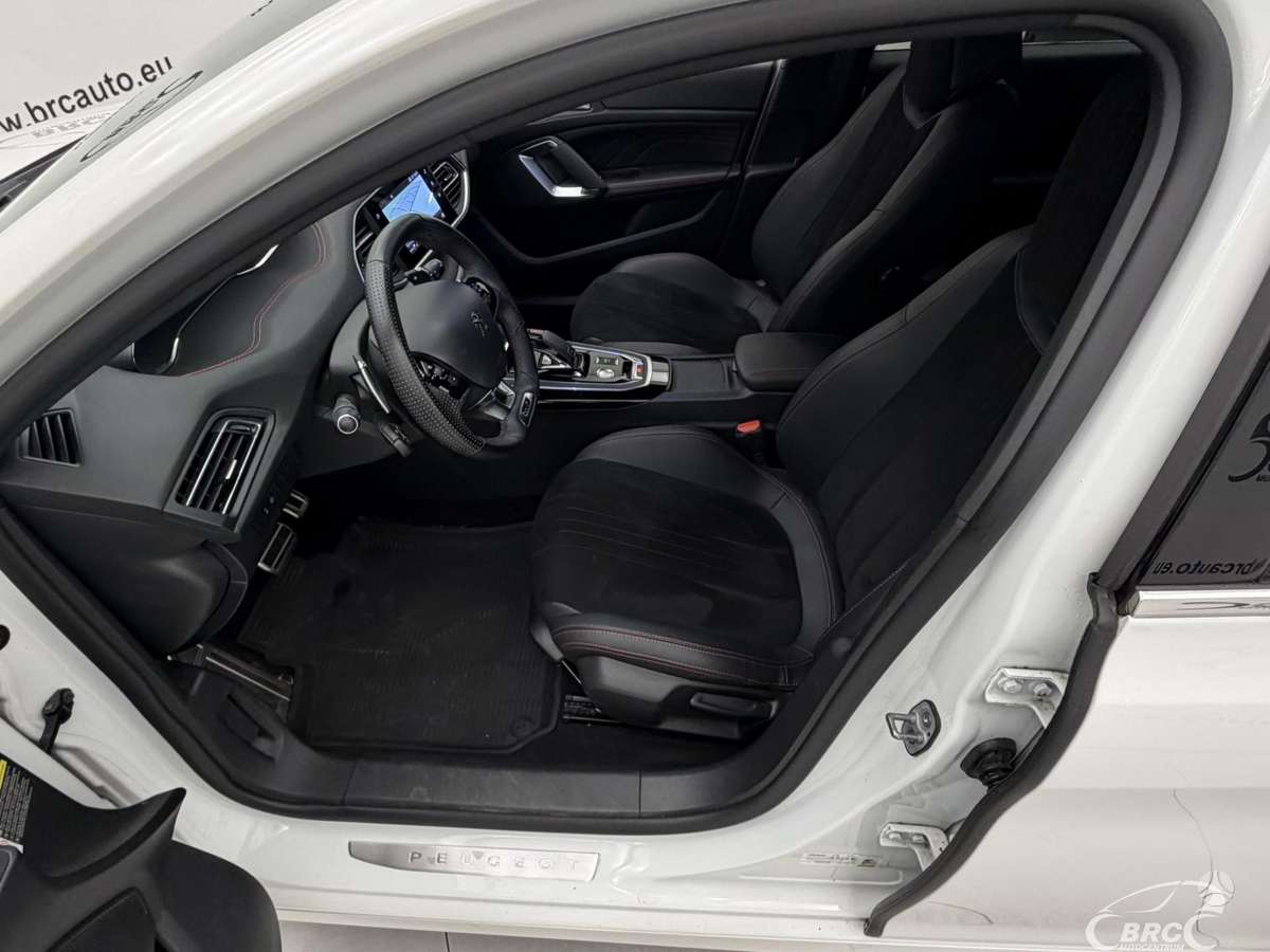 Peugeot 308, 1.2 l., hatchback