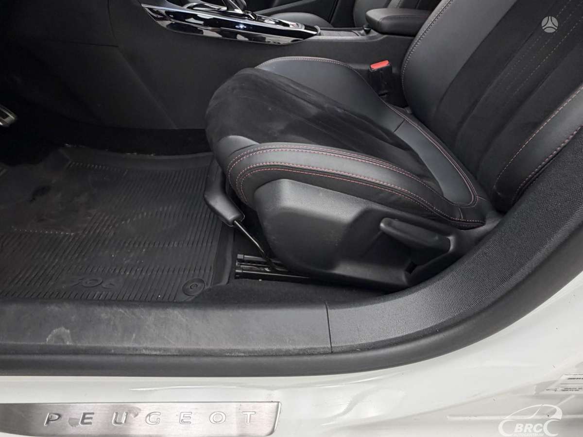 Peugeot 308, 1.2 l., hatchback