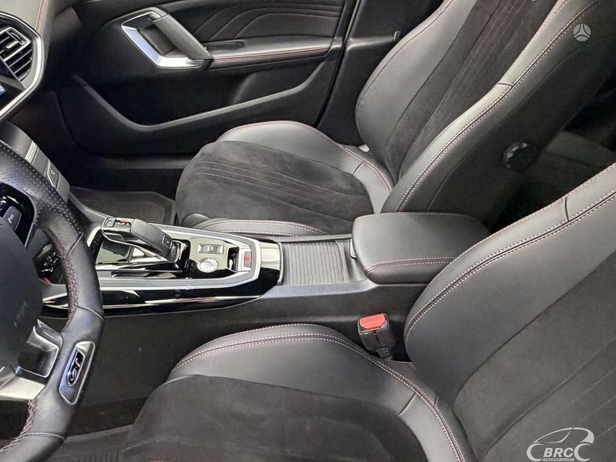 Peugeot 308, 1.2 l., hatchback