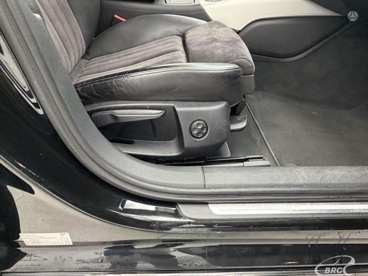 Audi A6, 2.0 l., universalas