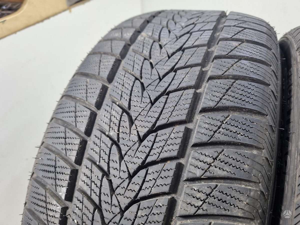 Minerva 8mm, 2024m, winter 225/40 R18