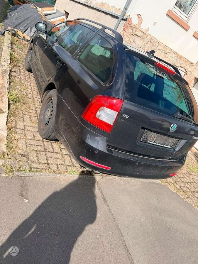 Skoda Octavia dalimis