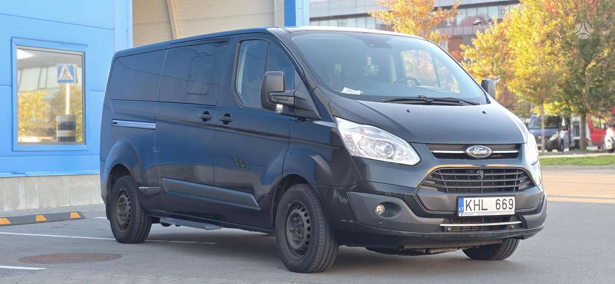 Ford Tourneo Custom - 3