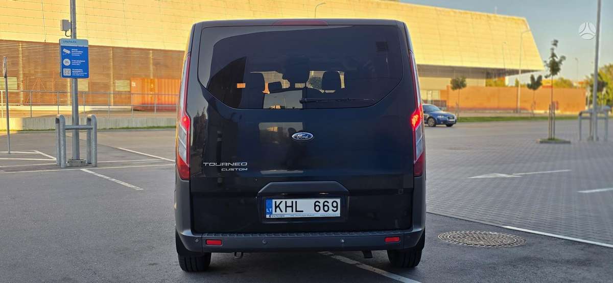Ford Tourneo Custom - 6