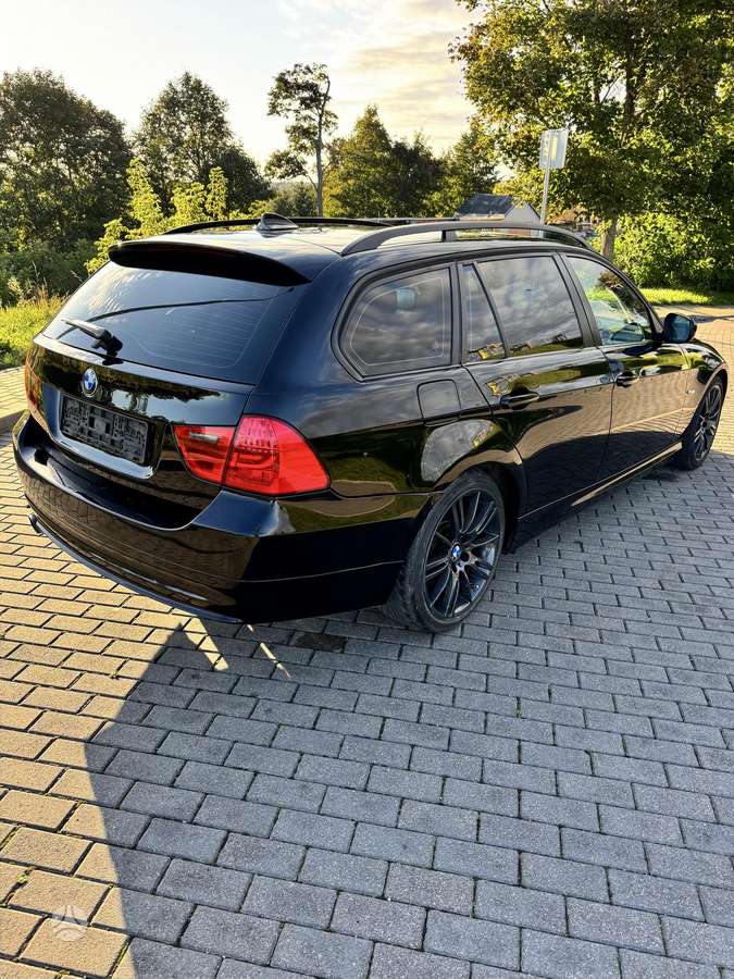 BMW 318, 2.0 l., wagon