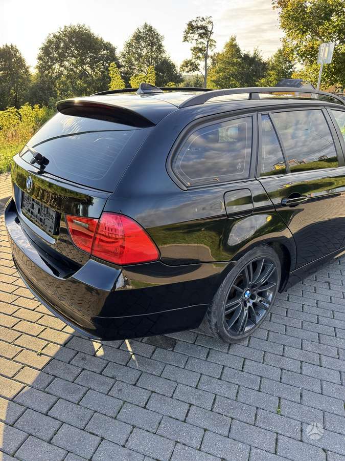 BMW 318, 2.0 l., wagon