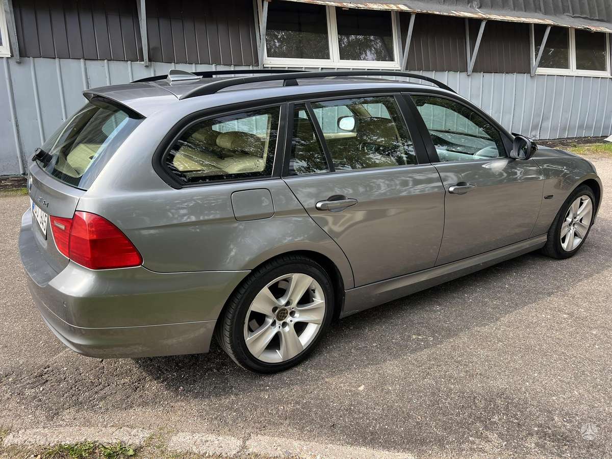 BMW 318, 2.0 l., wagon
