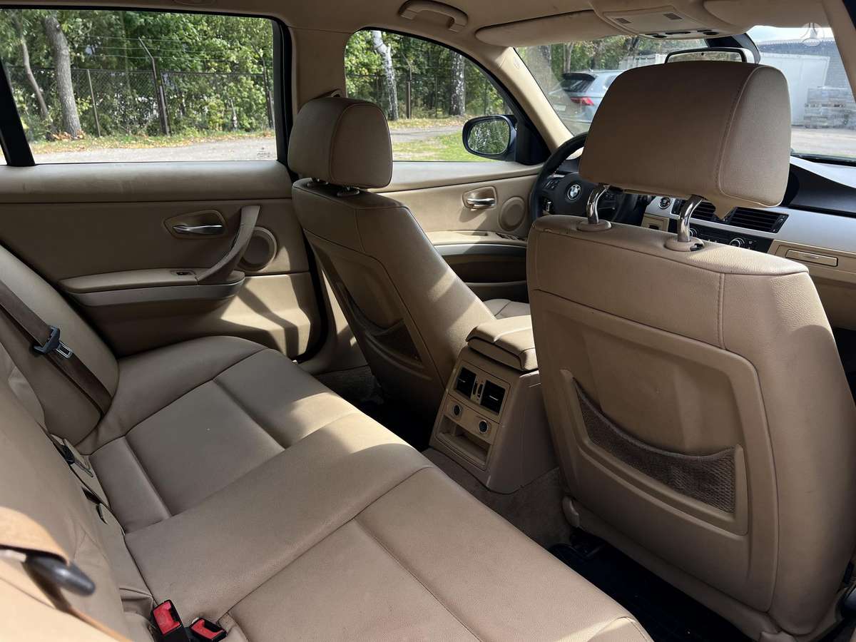 BMW 318, 2.0 l., wagon