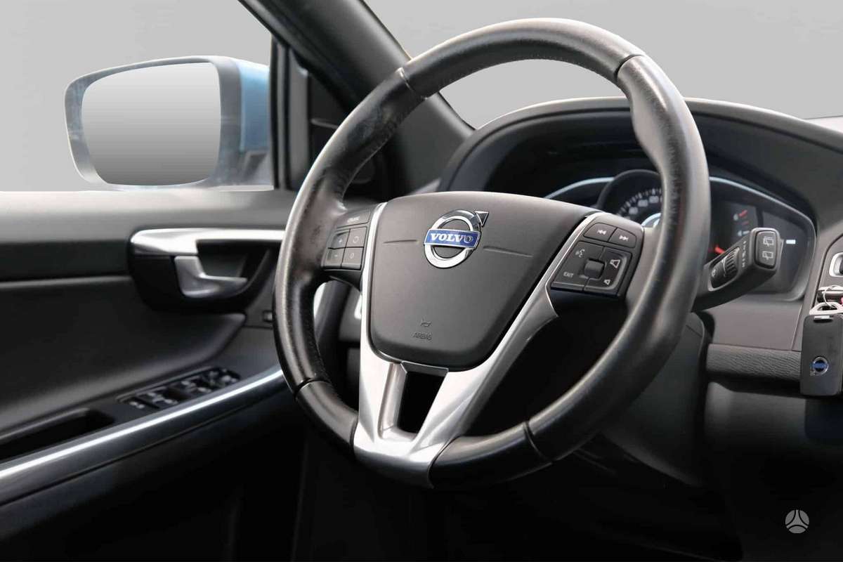 Volvo XC60 - 6