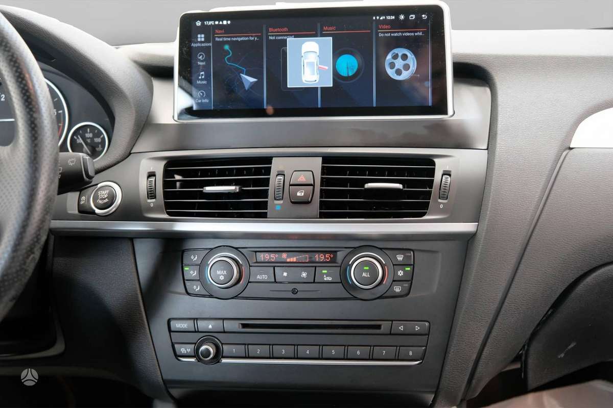 BMW X3, 2.0 l., off-road / crossover