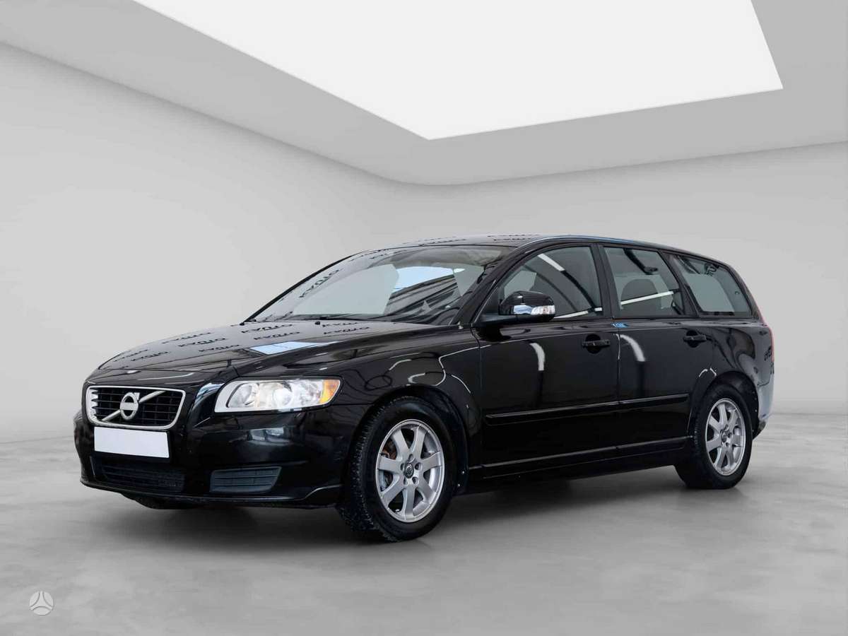 Volvo V50 - 1
