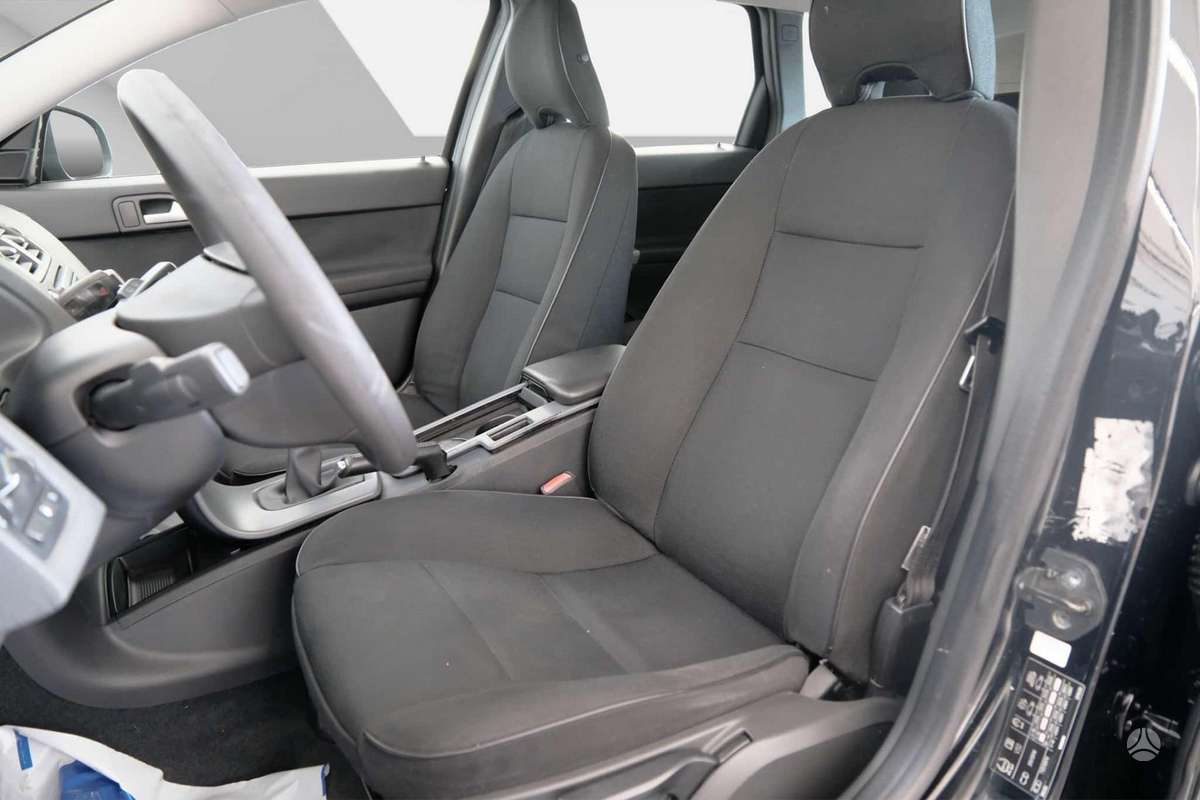 Volvo V50 - 5
