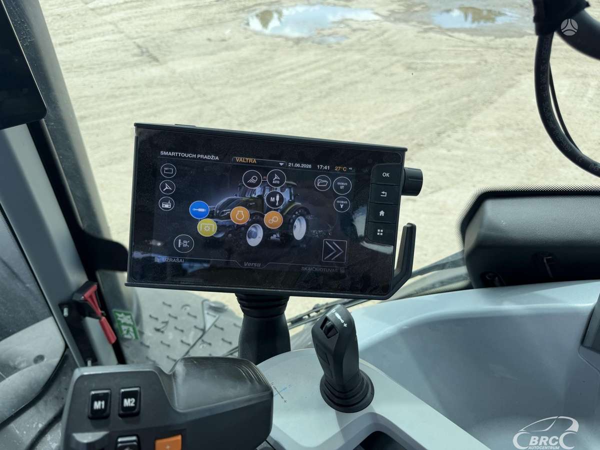 Valtra T235, tractors