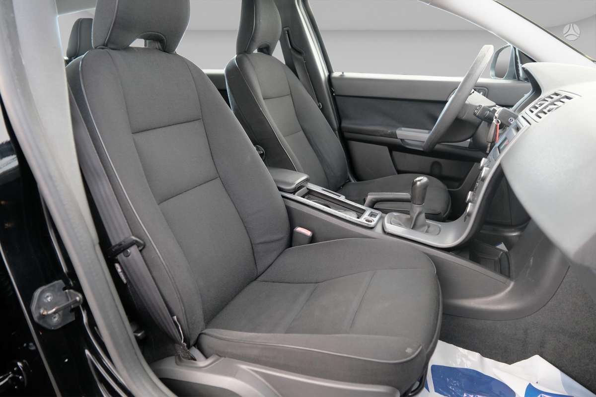 Volvo V50 - 11
