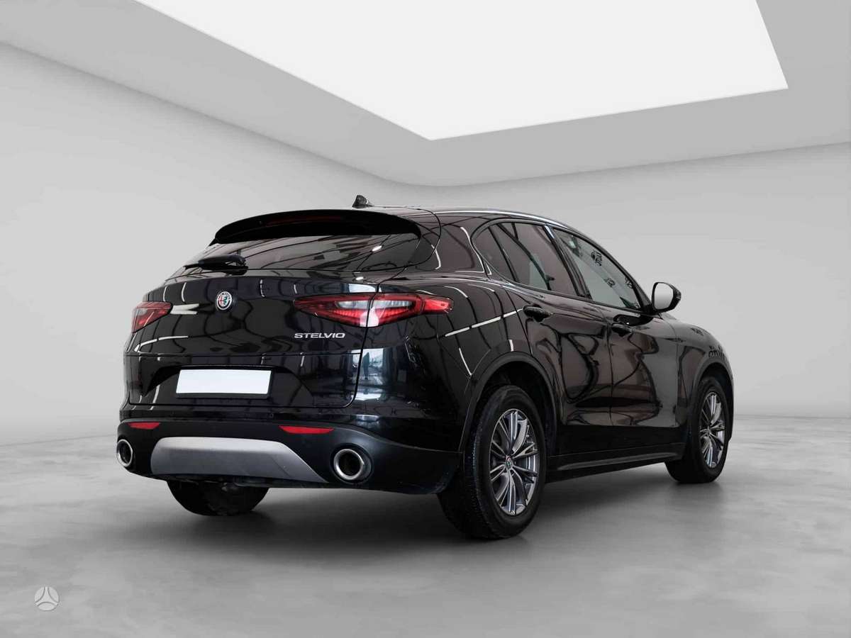 Alfa Romeo Stelvio - 3